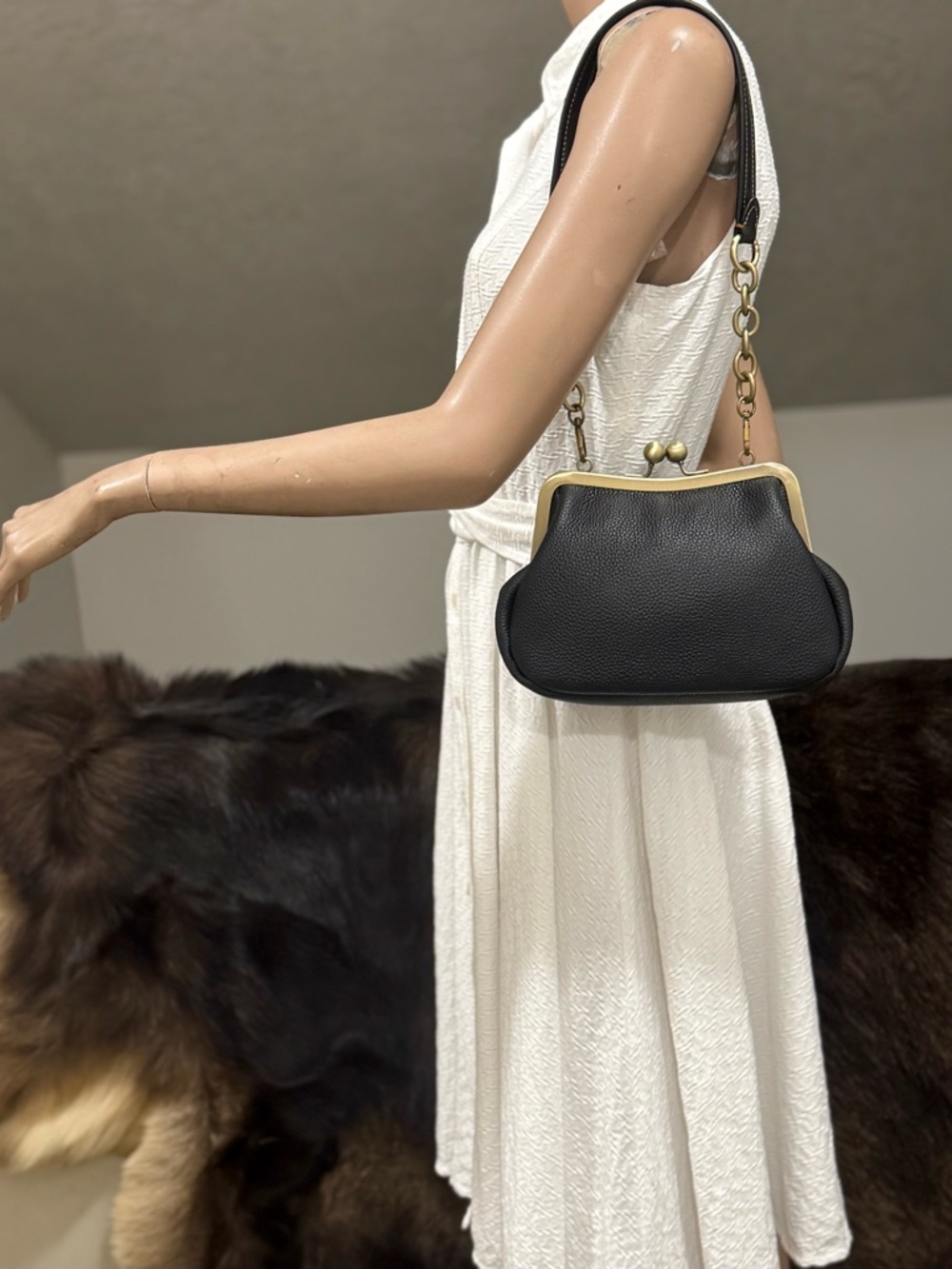 Unique Togo Cowhide Leather Handmade Vintage Kisslock Purse, Multi Use Style - Picture 2 of 16